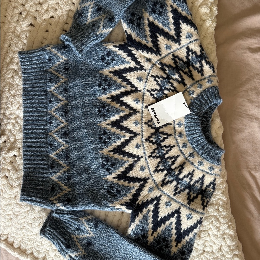 Bershka Blue and Cream Nordic Sweater